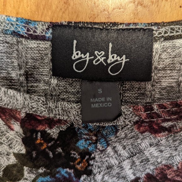 Floral Blouse - Picture 2 of 4